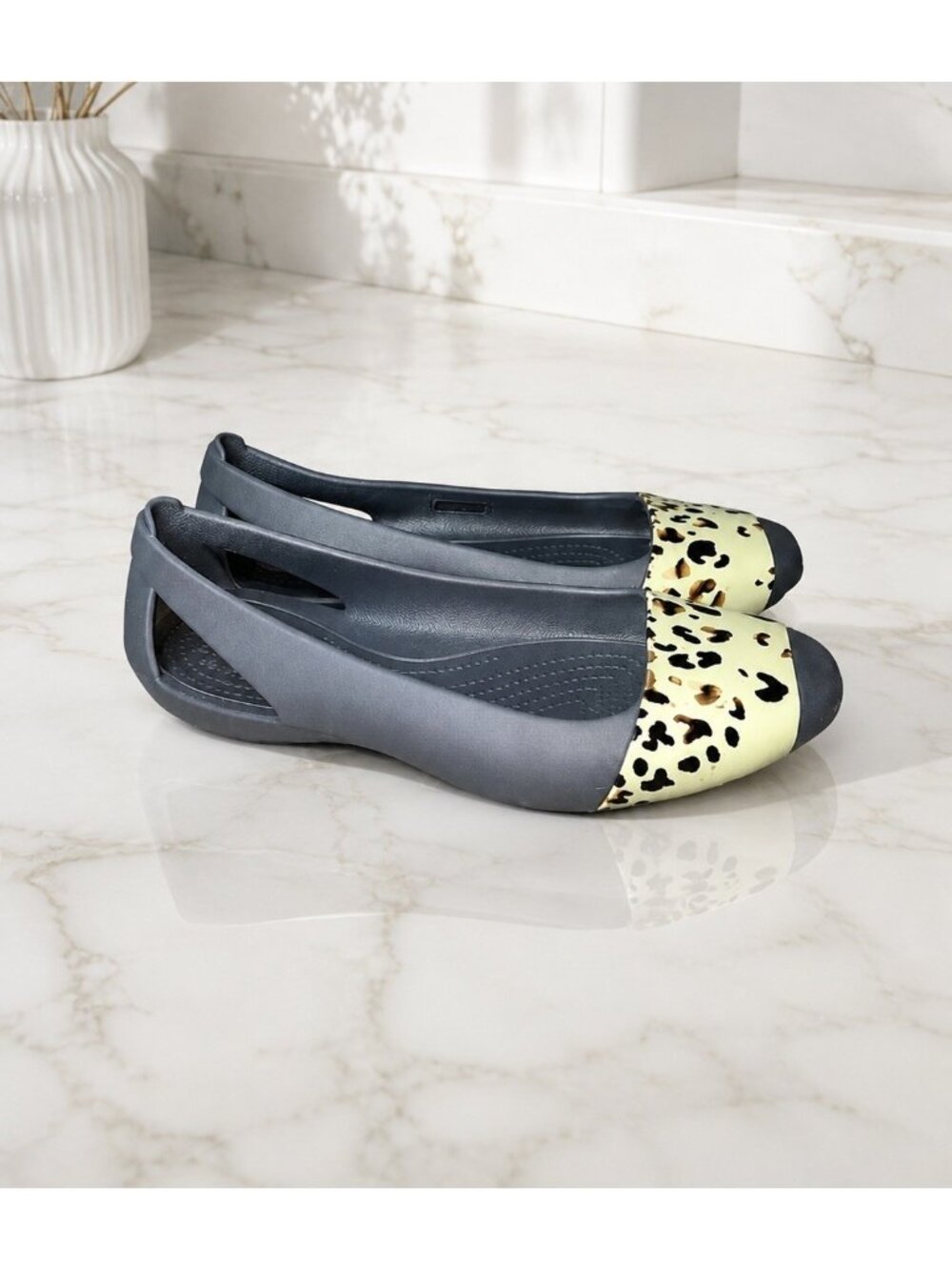 Crocs Slip On Gray Shoes Sienna Leopard Flats Size 8